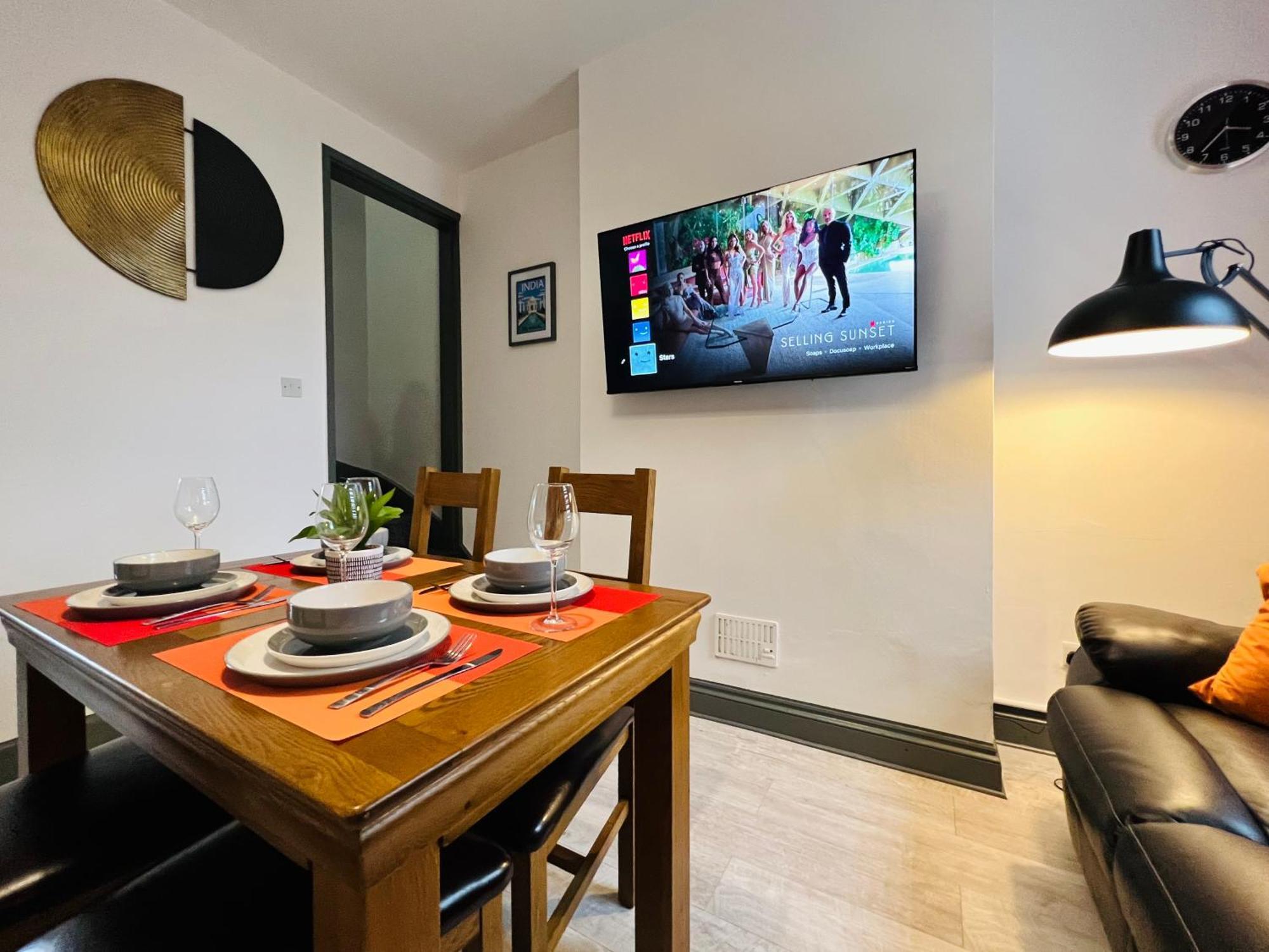 Birkin House - Great For Contractors Or Family Holidays * Nottingham