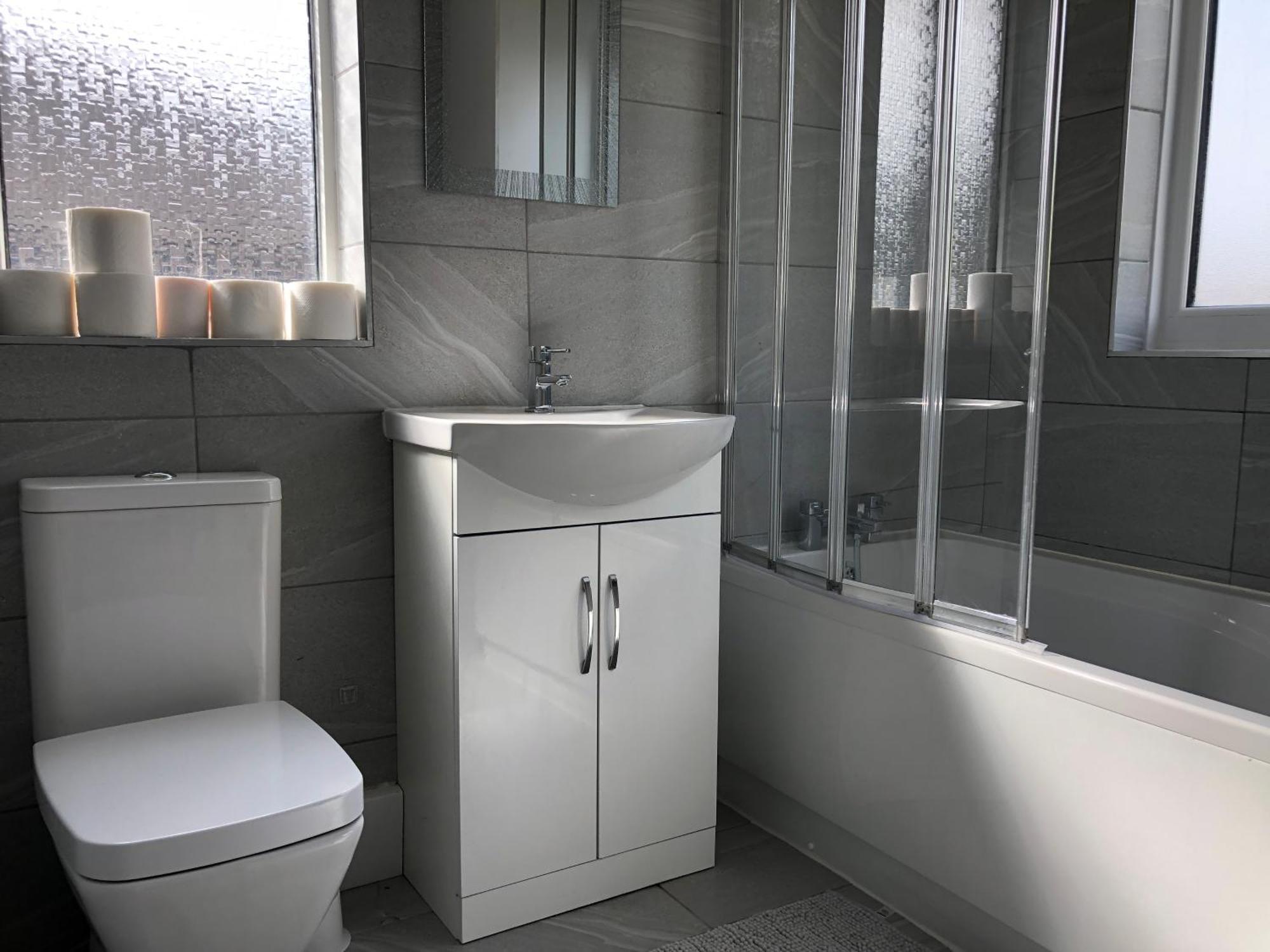 Holiday home Immaculate 3-bed House In Nottingham