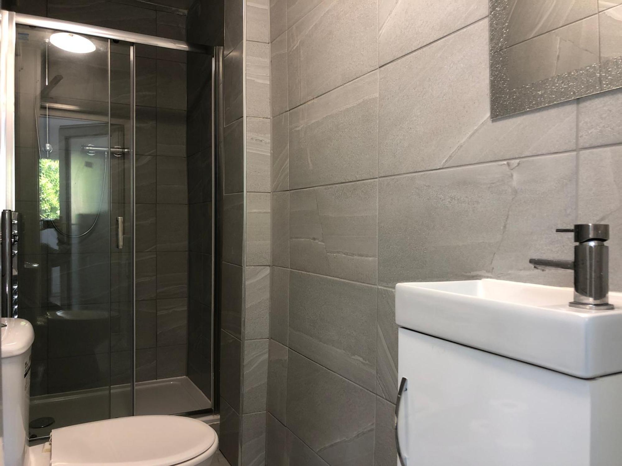 Immaculate 3-bed House In Holiday home *
