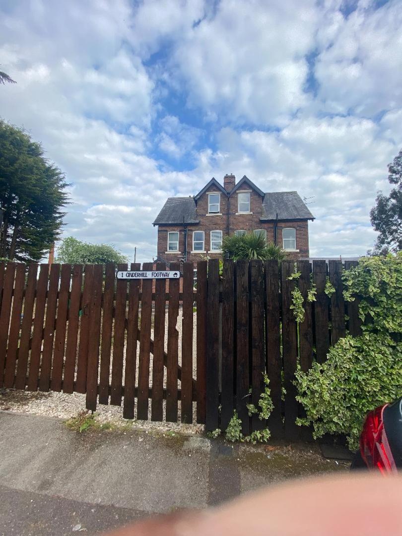 Cinderhouse Highbury Vale Hospedagem domiciliar