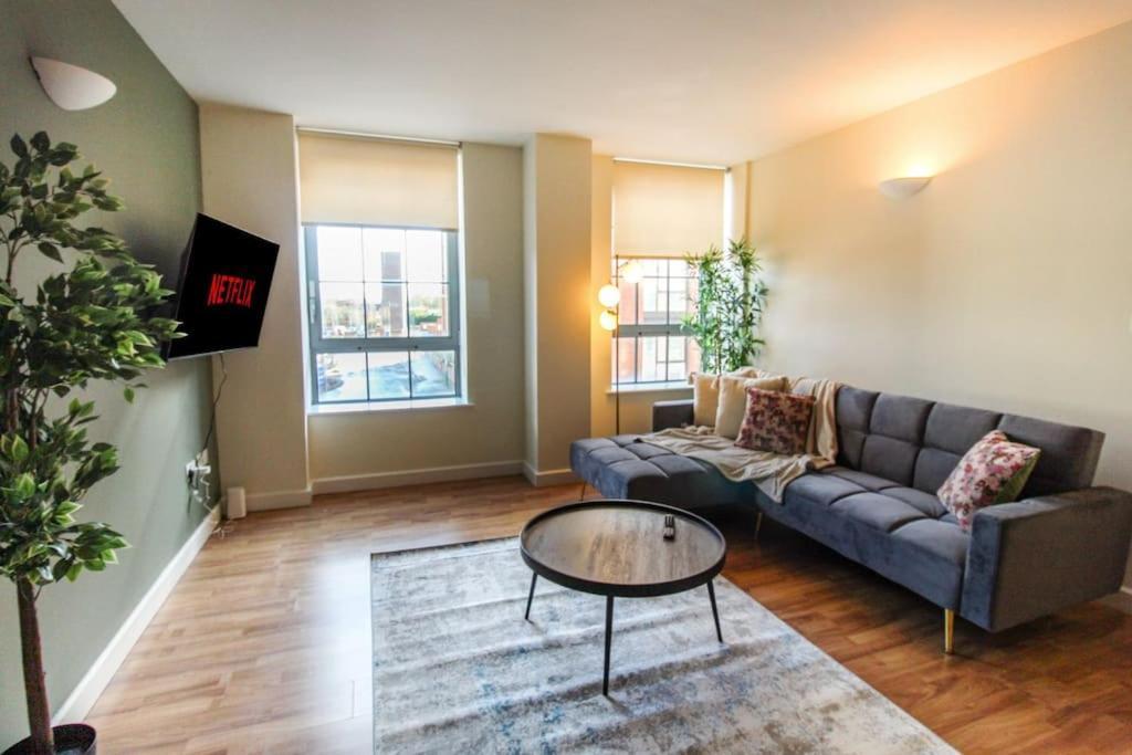 Modern 2 Bedroom By Train Station Nottingham