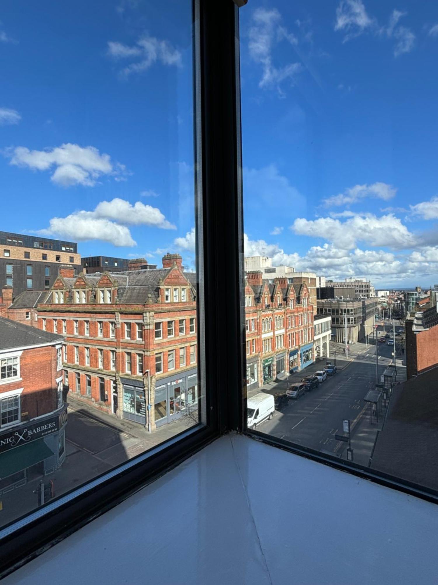 Modern 2 Bdr Flat In Centre With Free Parking Apartamento Nottingham