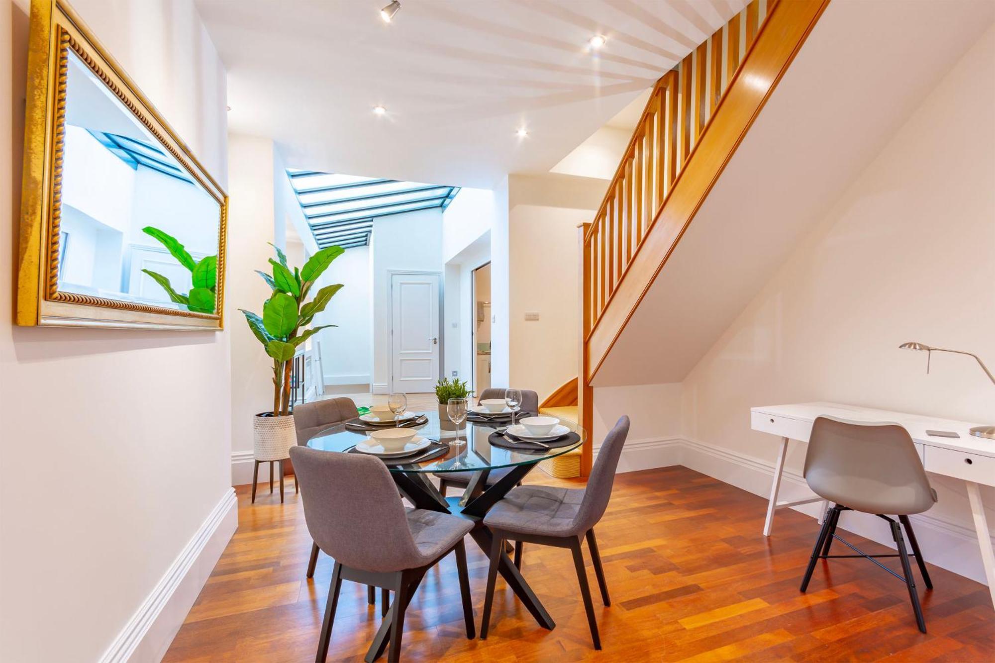 Luxury Spacious Flat For 4 Guests & Free Parking Nottingham