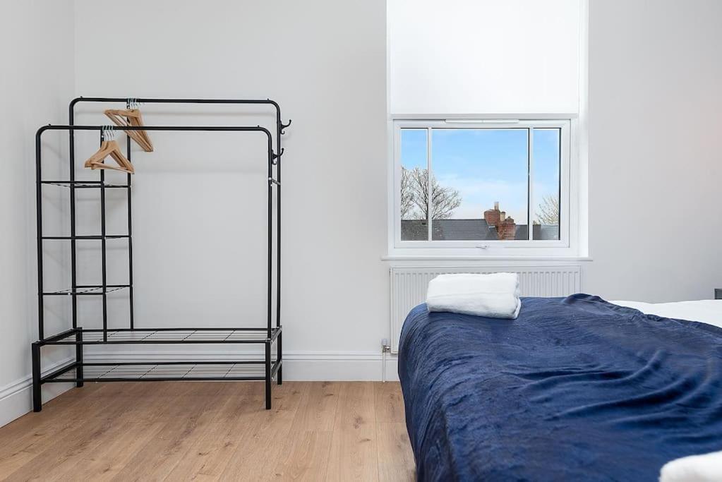 Apartment Modern 2 Bed In Centre - Free Parking - 6 Guests *