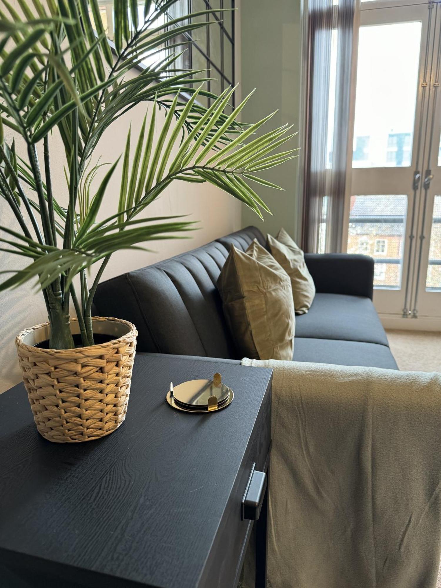Apartment Centre - 2br - Free Parking - Long *