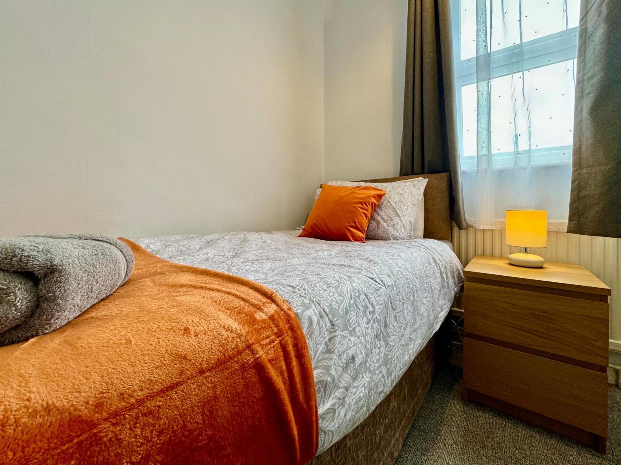Waterloo House - Great For Contractors Or Family Holidays *