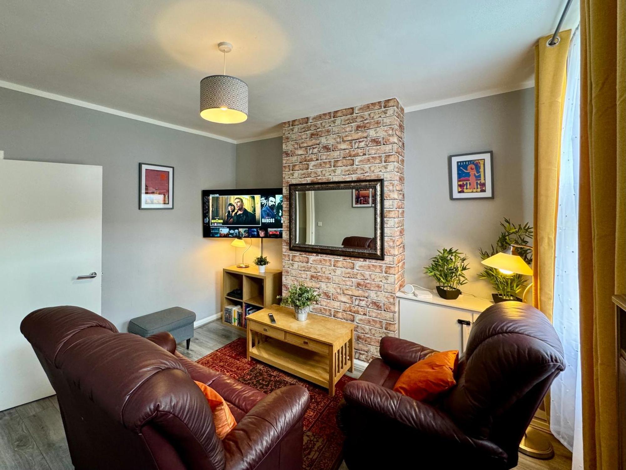 Waterloo House - Great For Contractors Or Family Holidays * Nottingham
