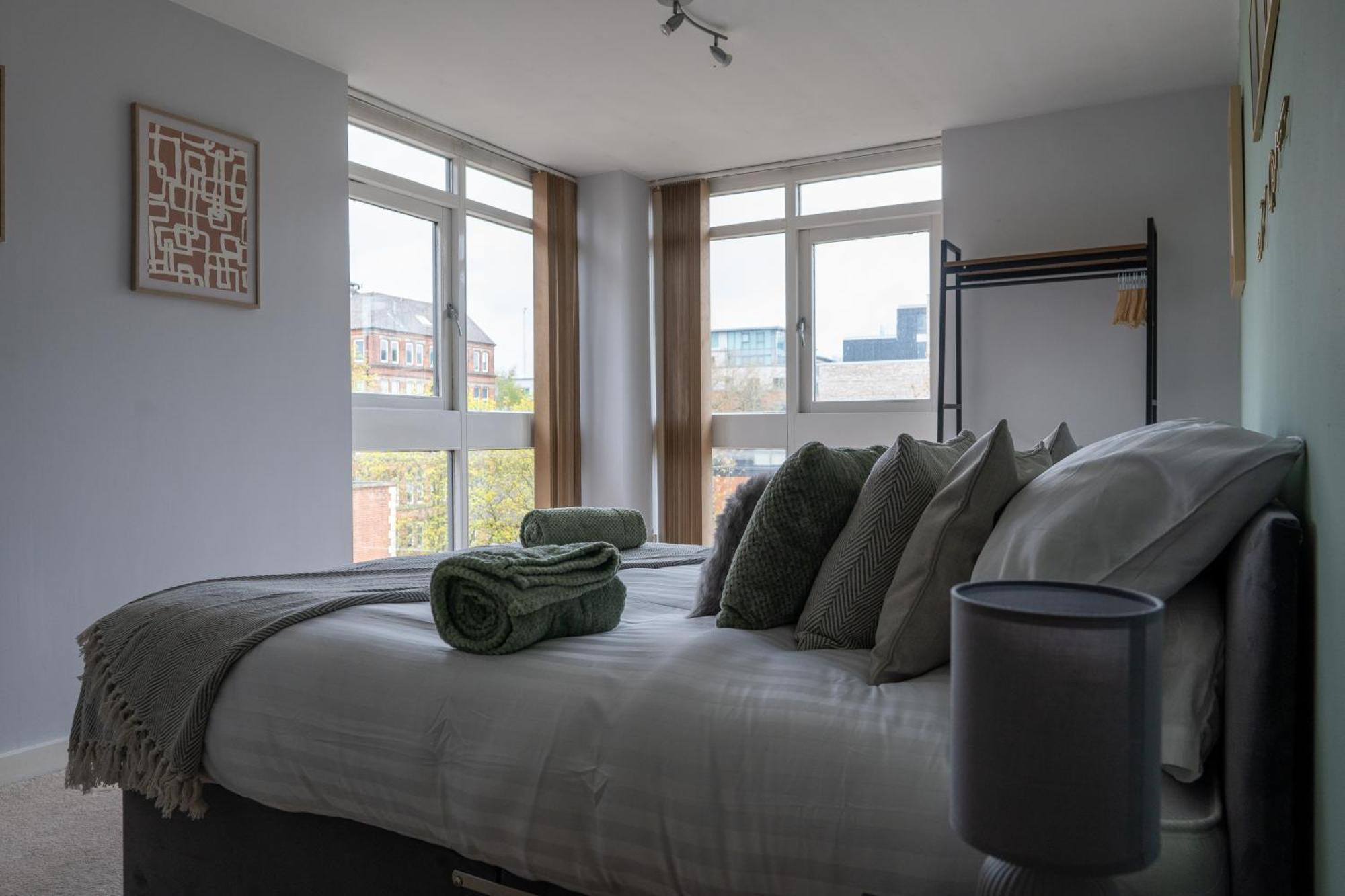 Centre - 2br - Free Parking - Long