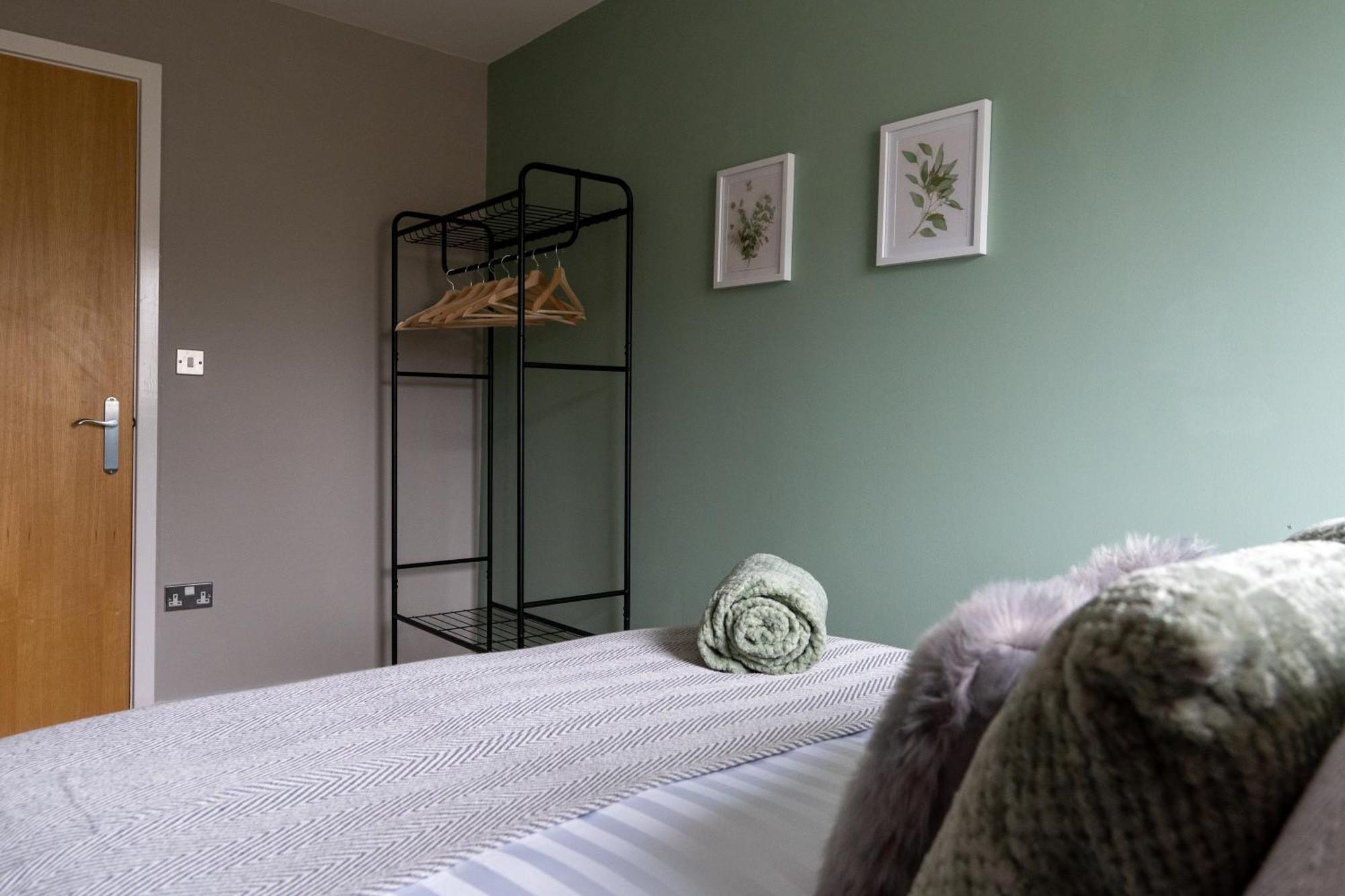 Apartment Centre - 2br - Free Parking - Long