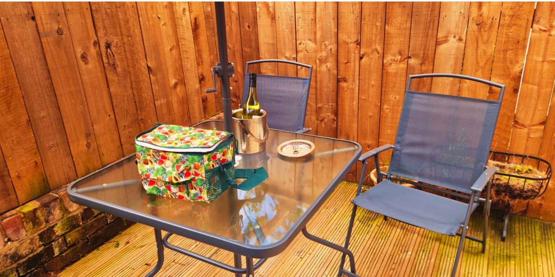 Apartment Spacious In Modern House Near Nottingham