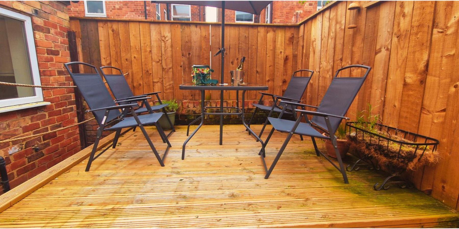 Apartment Spacious In Modern House Near *
