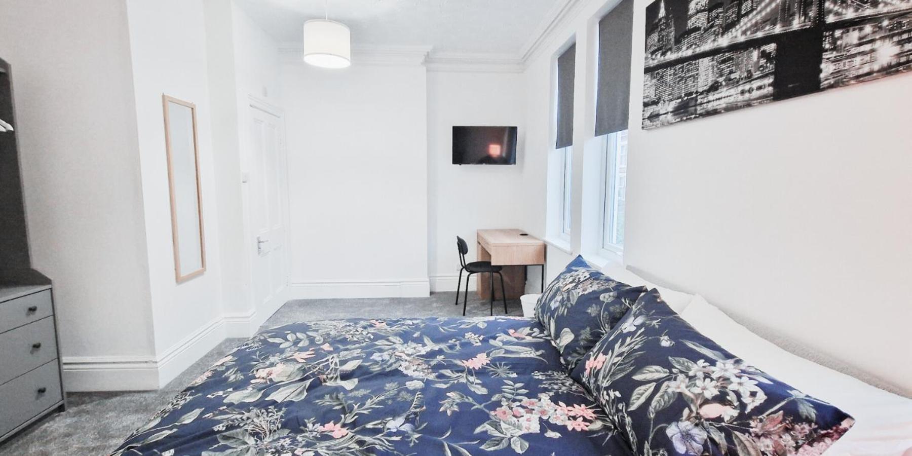 Spacious In Modern House Near Apartment *