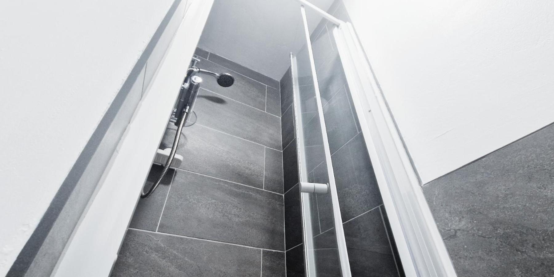 Spacious In Modern House Near Nottingham