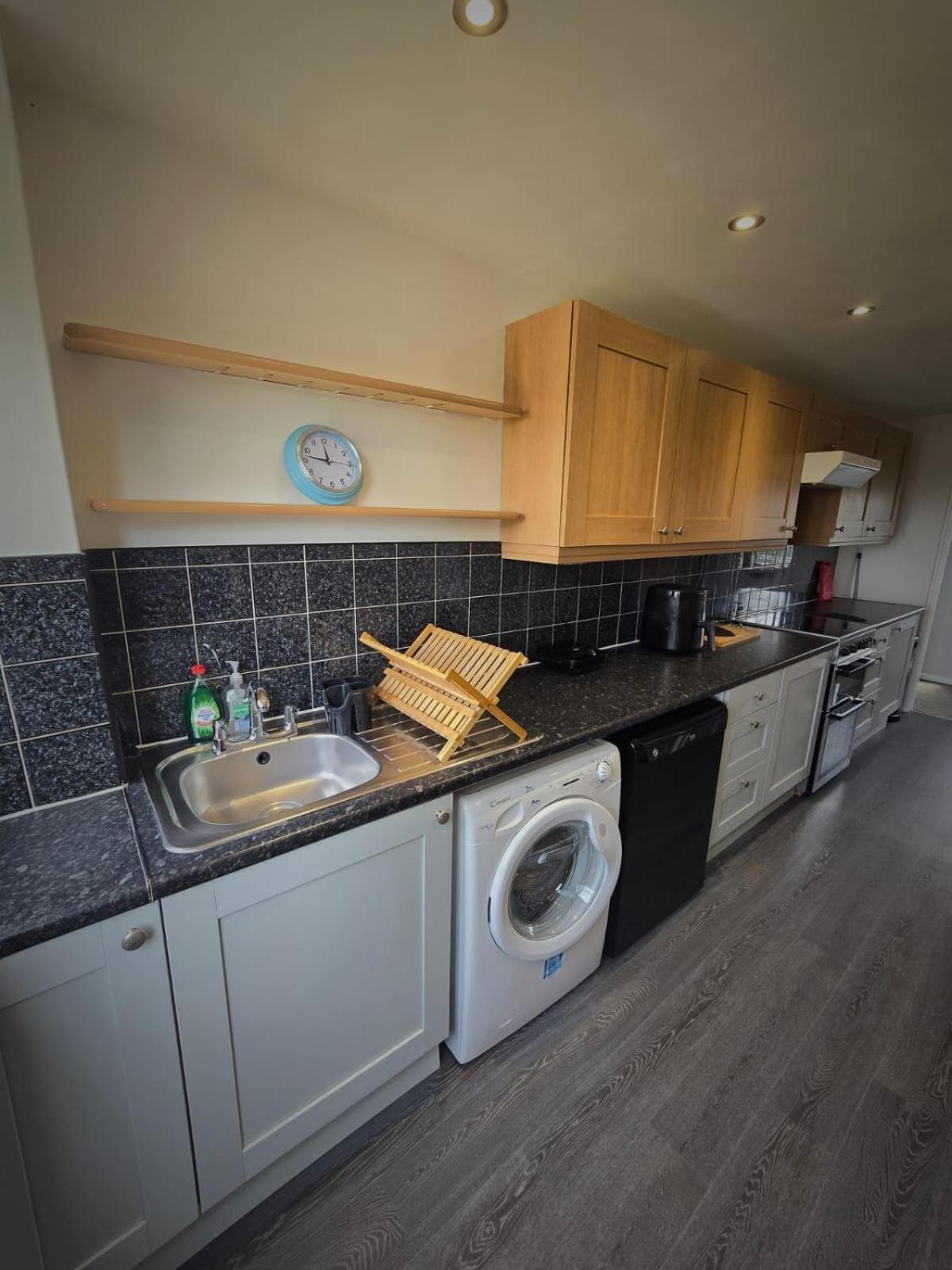 Comfy, 3 Bedroom House, Ng5, Free Parking Holiday home Nottingham