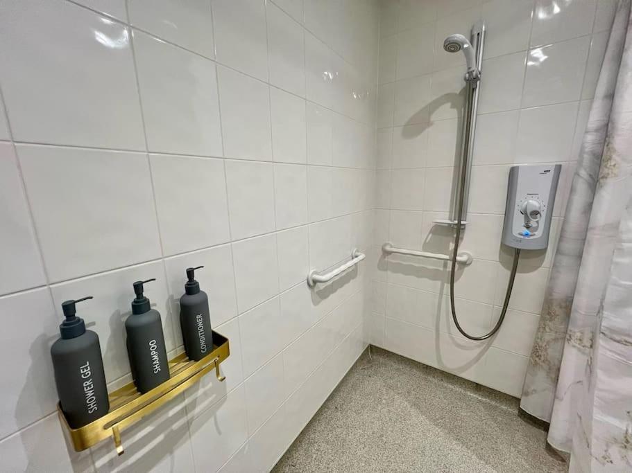 Accessible In Sherwood Holiday home *