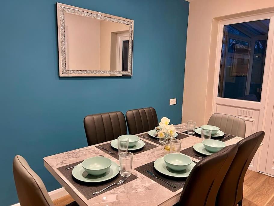 Accessible In Sherwood Holiday home Nottingham