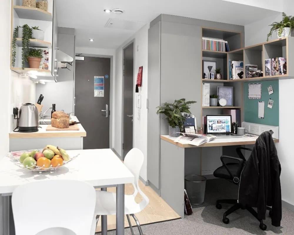 Apartment Student Only Zeni Central