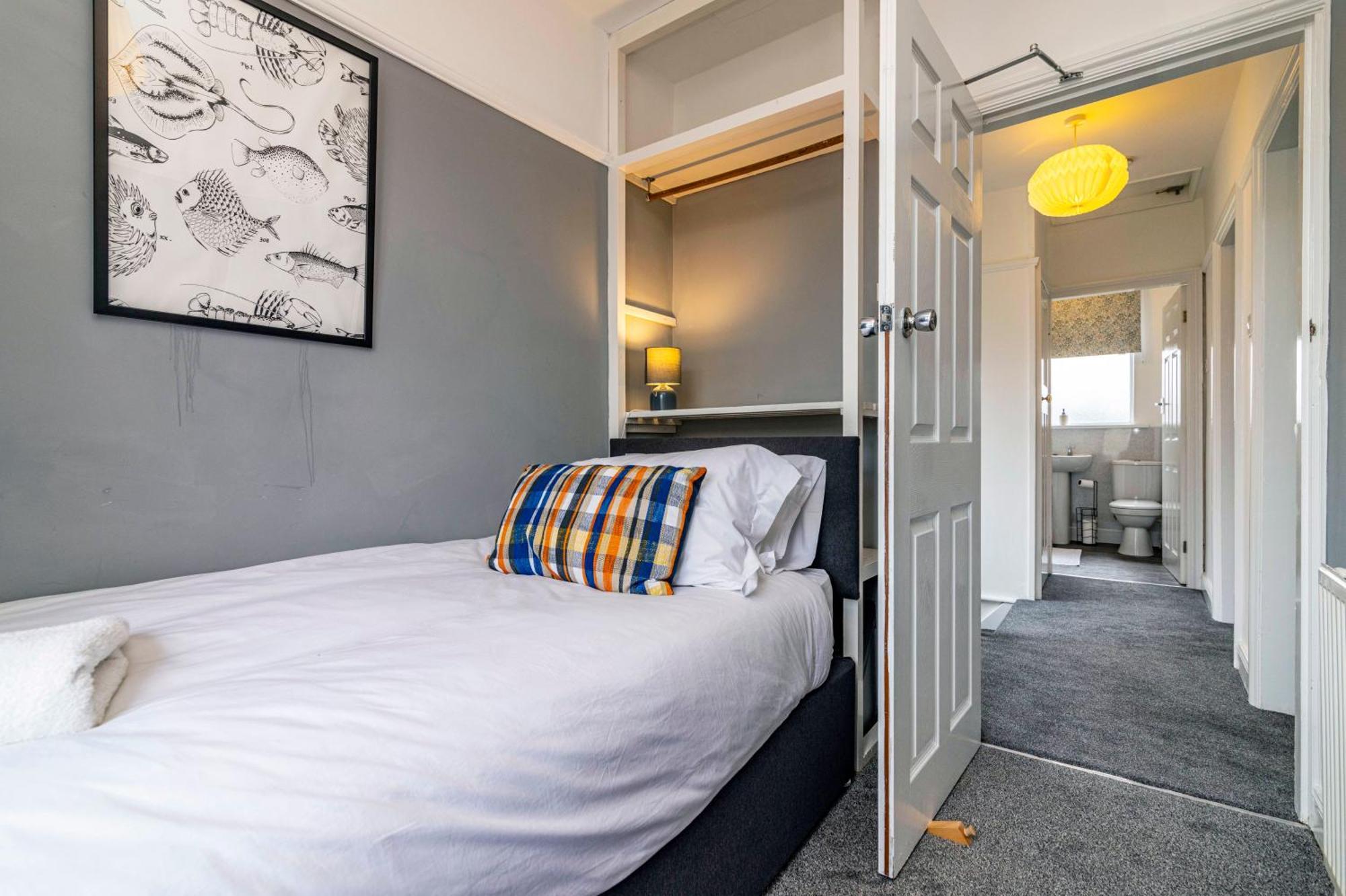 Lovely 4bdr Home- Off Street Parking Sleeps 7 * Nottingham