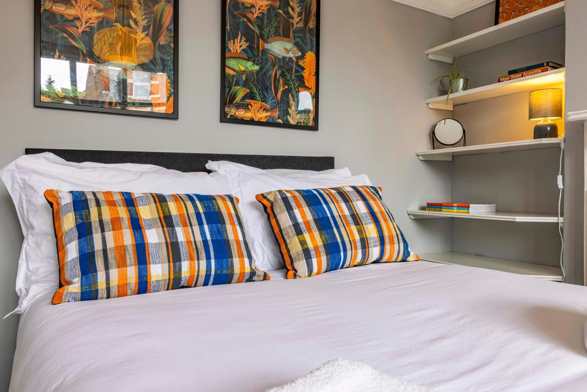 Lovely 4bdr Home- Off Street Parking Sleeps 7 Pousada Nottingham