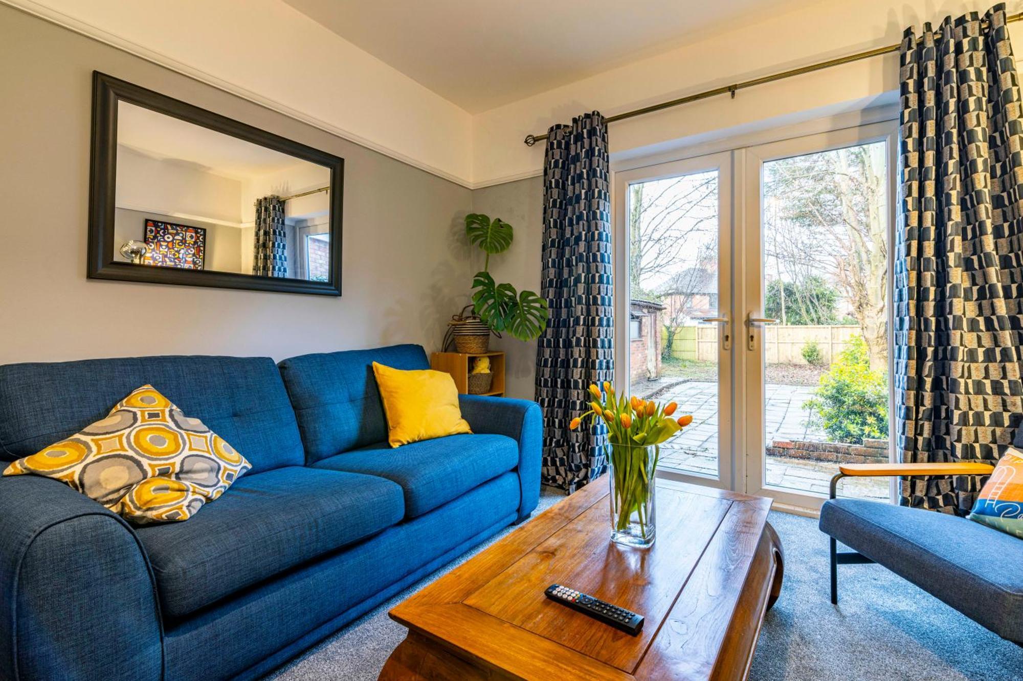 Pousada Lovely 4bdr Home- Off Street Parking Sleeps 7