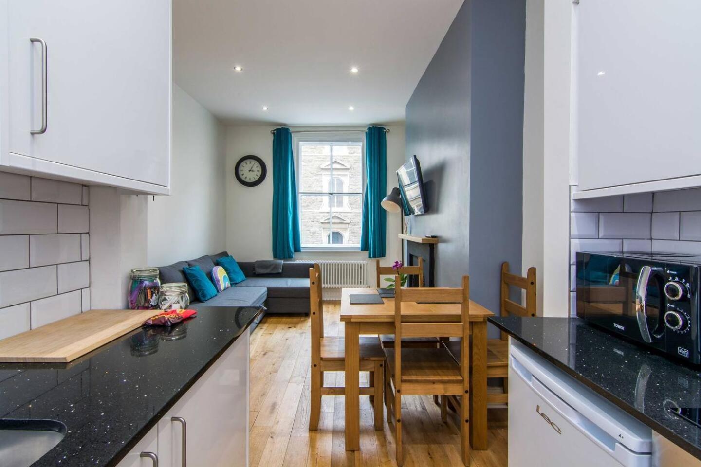 Apartment Modern & Open 1bed In The Heart Of