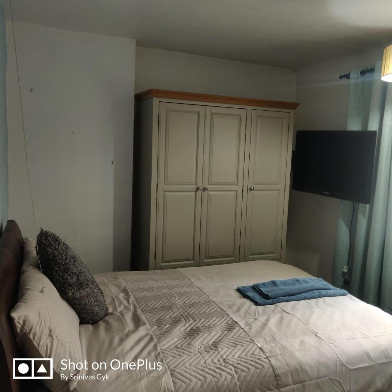 Nice 2 Bedroom House Near City Hospital Apartment Nottingham
