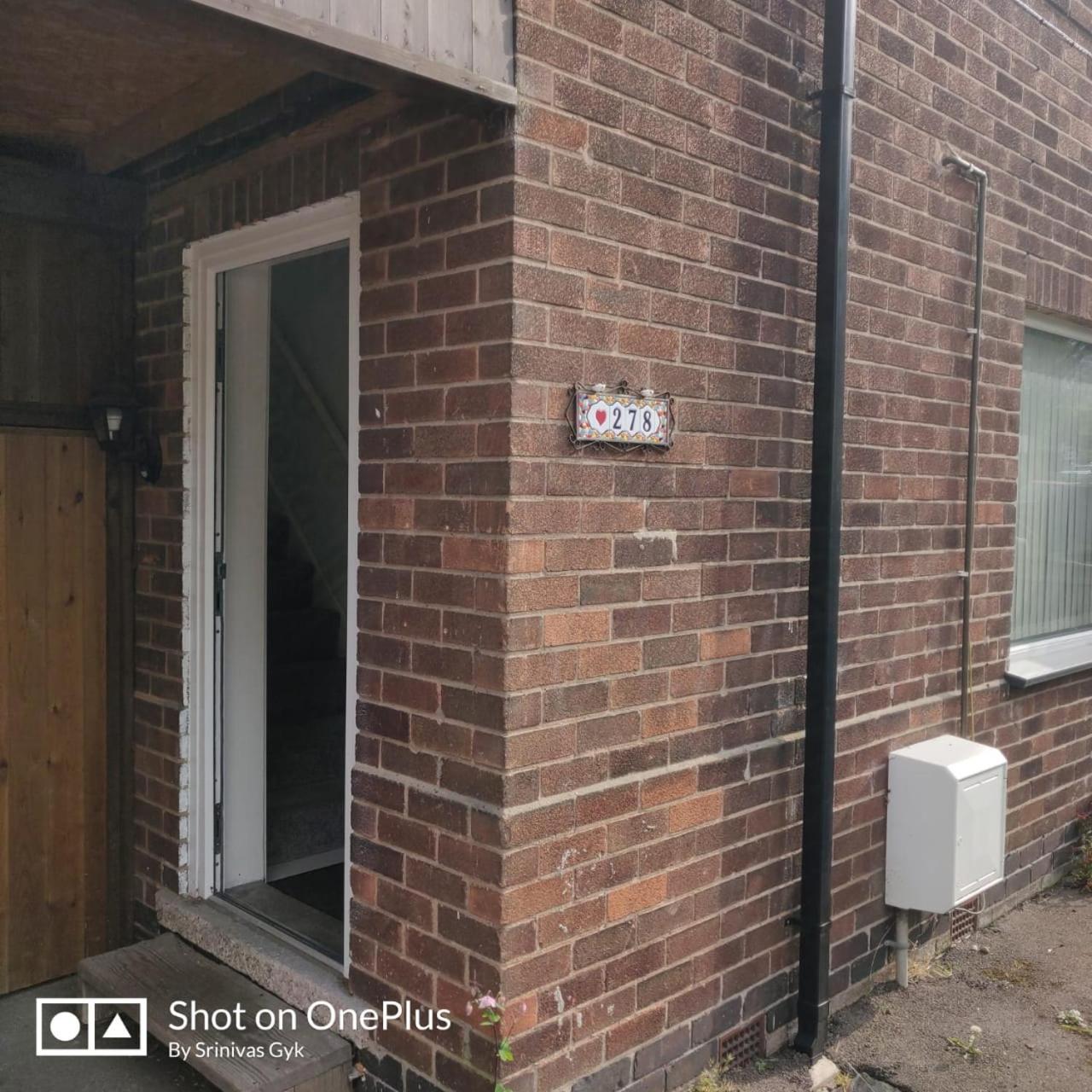 Apartment Nice 2 Bedroom House Near City Hospital