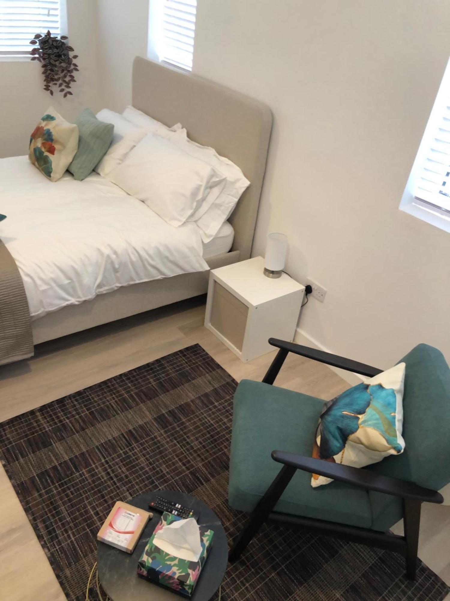 On The Avenue 3 * Nottingham