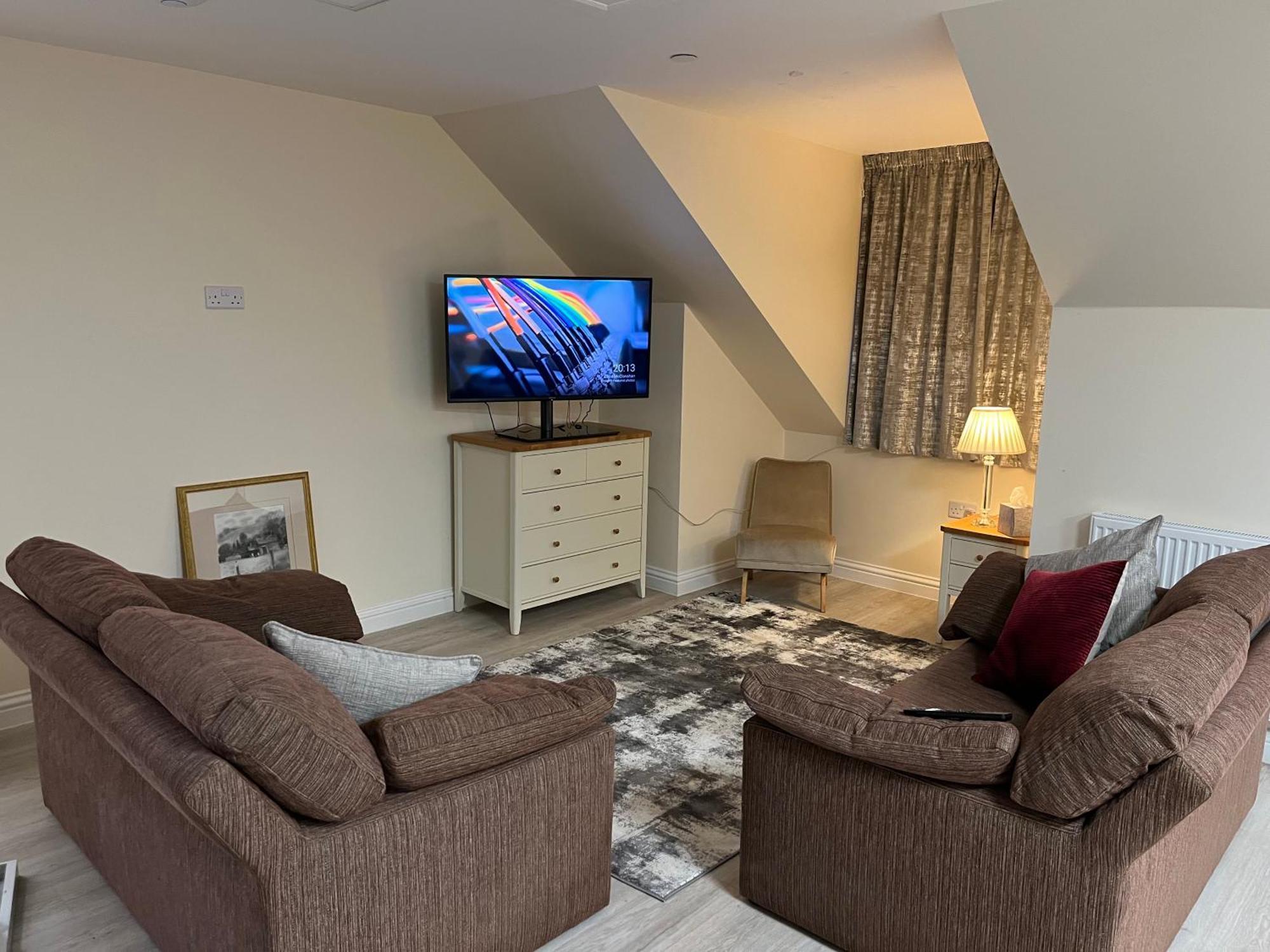 Flat In Quiet Location *