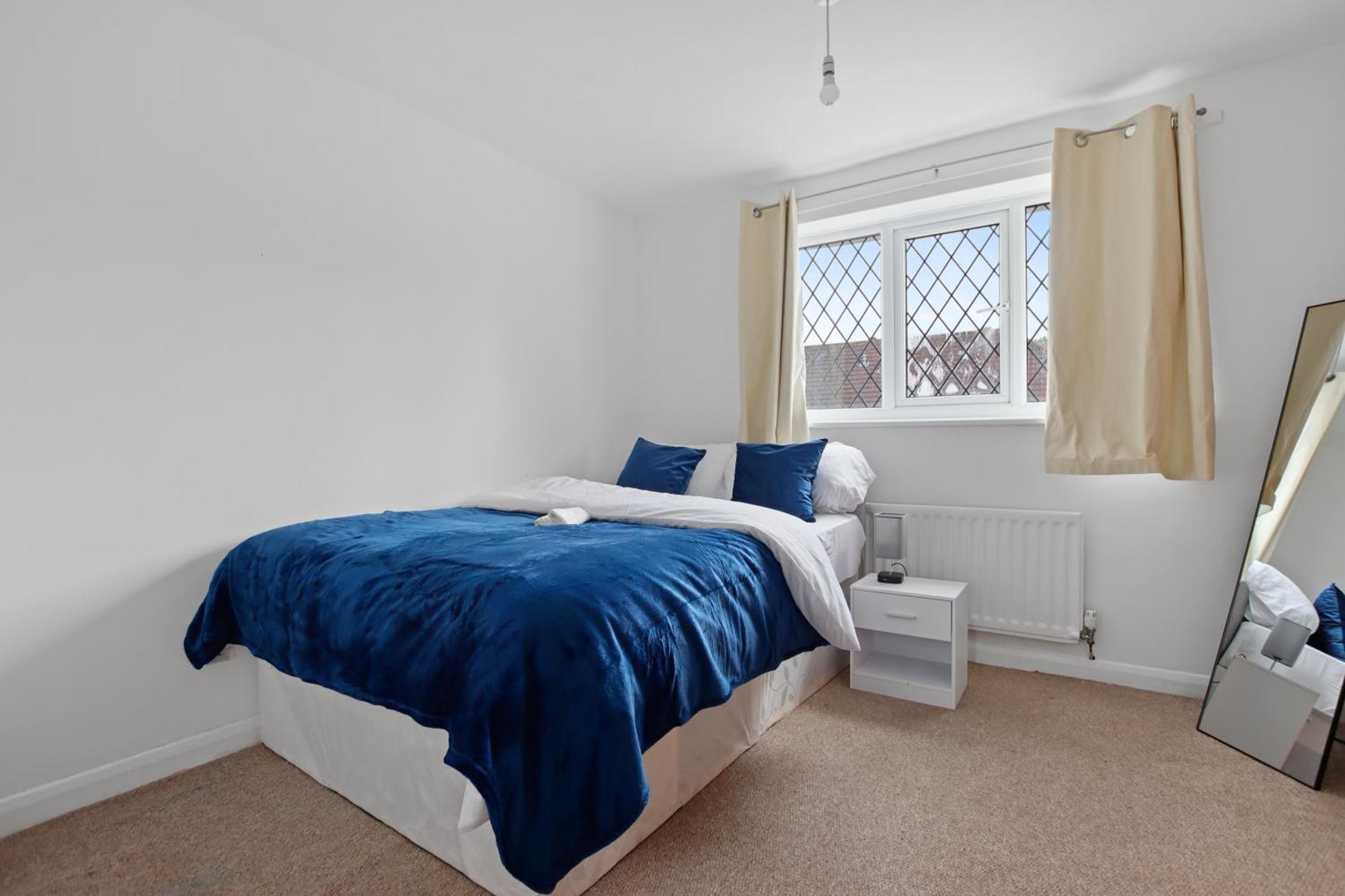 Luxurious 2-bedroom Haven In Vibrant Robinhood: Ideal For Business Or Leisure *