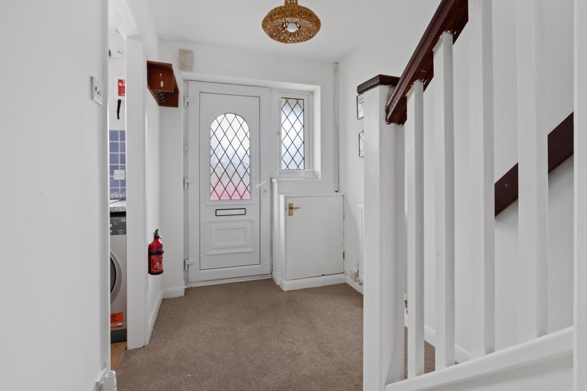 Luxurious 2-bedroom Haven In Vibrant Robinhood: Ideal For Business Or Leisure Nottingham