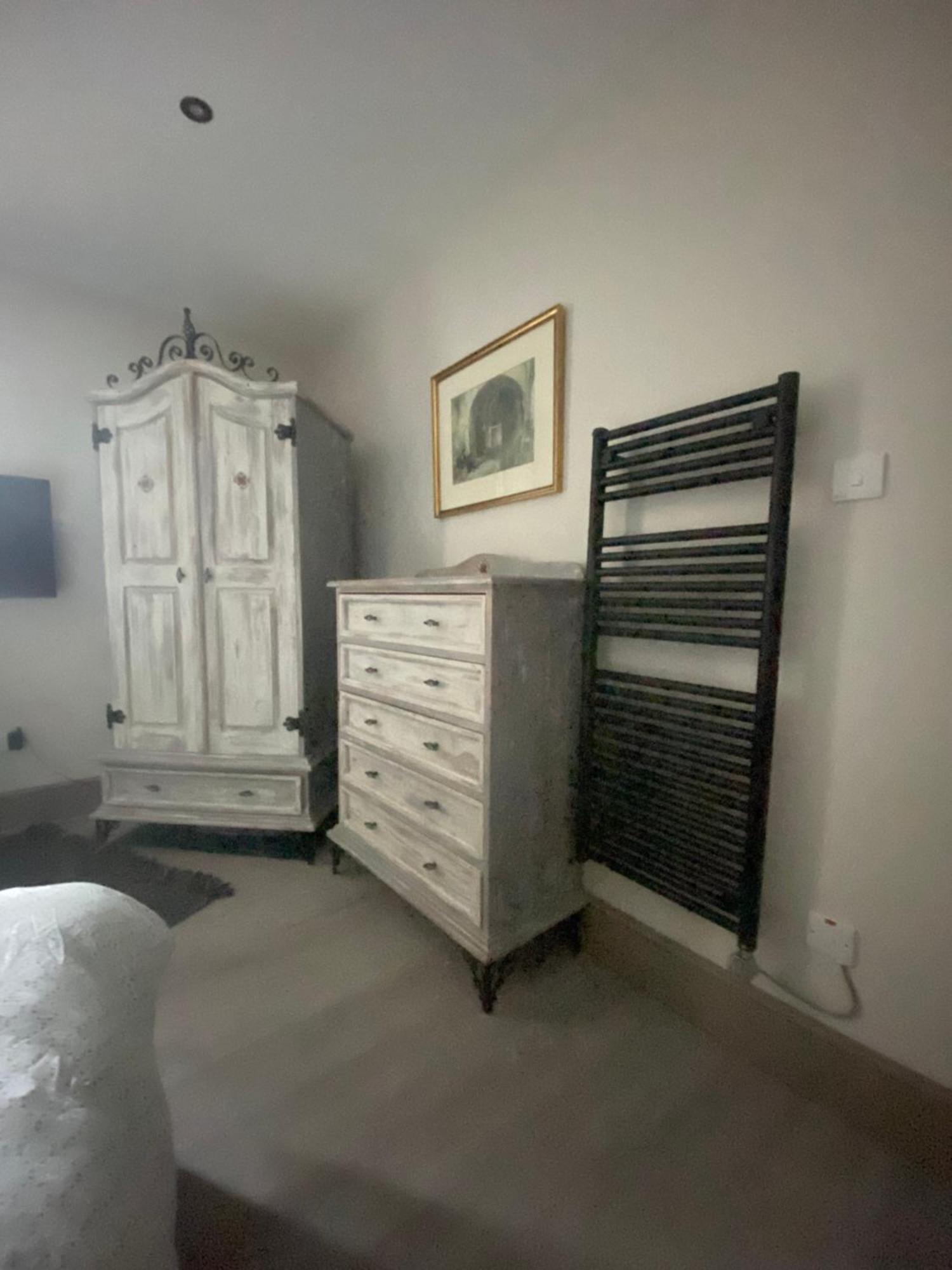 Just The Tonic Apartment *