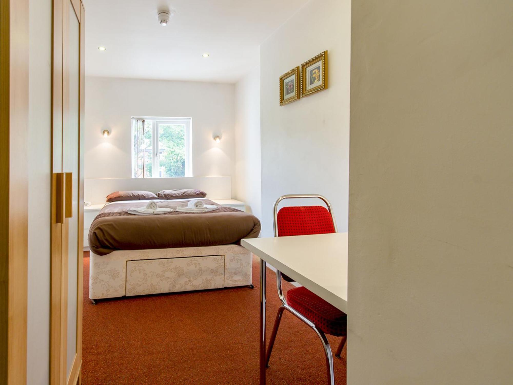 The Cotswold Hotel 3*