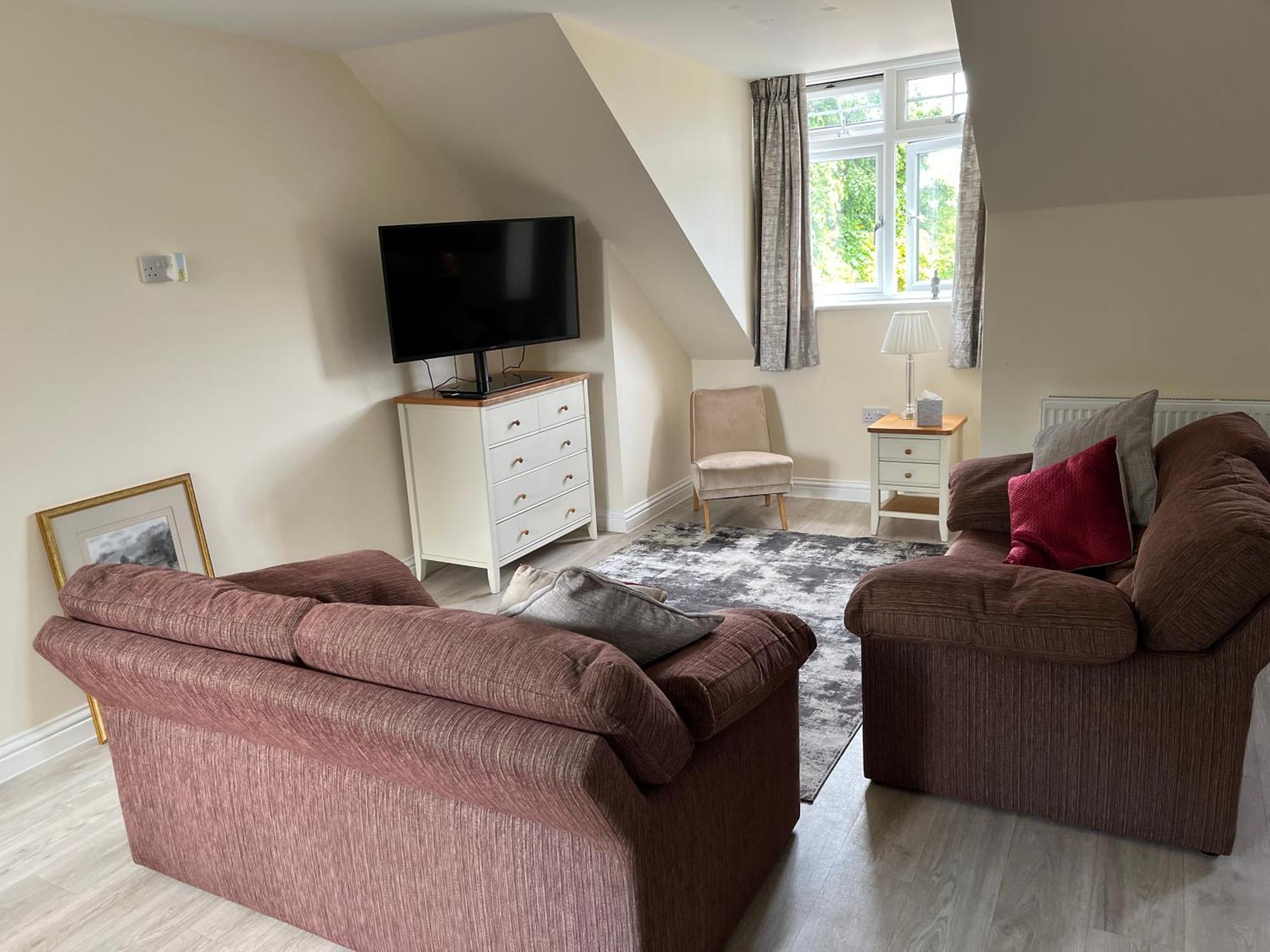 Flat In Quiet Location Apartment *