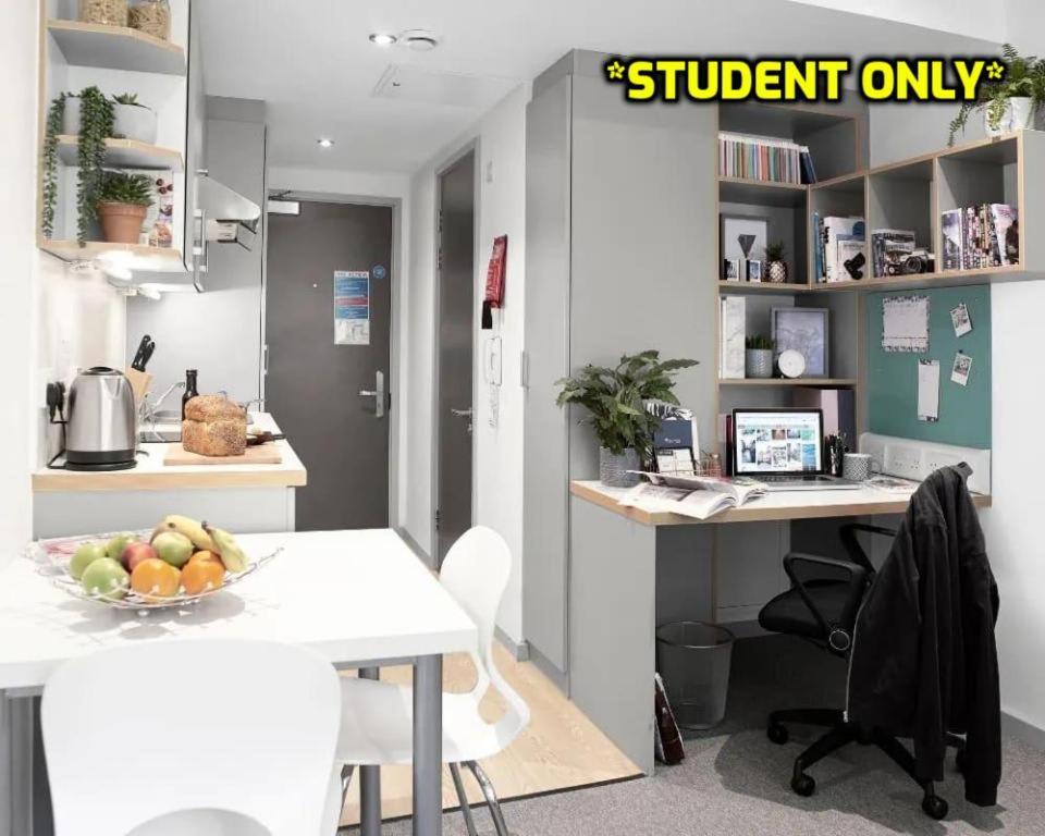 Student Only Zeni Central