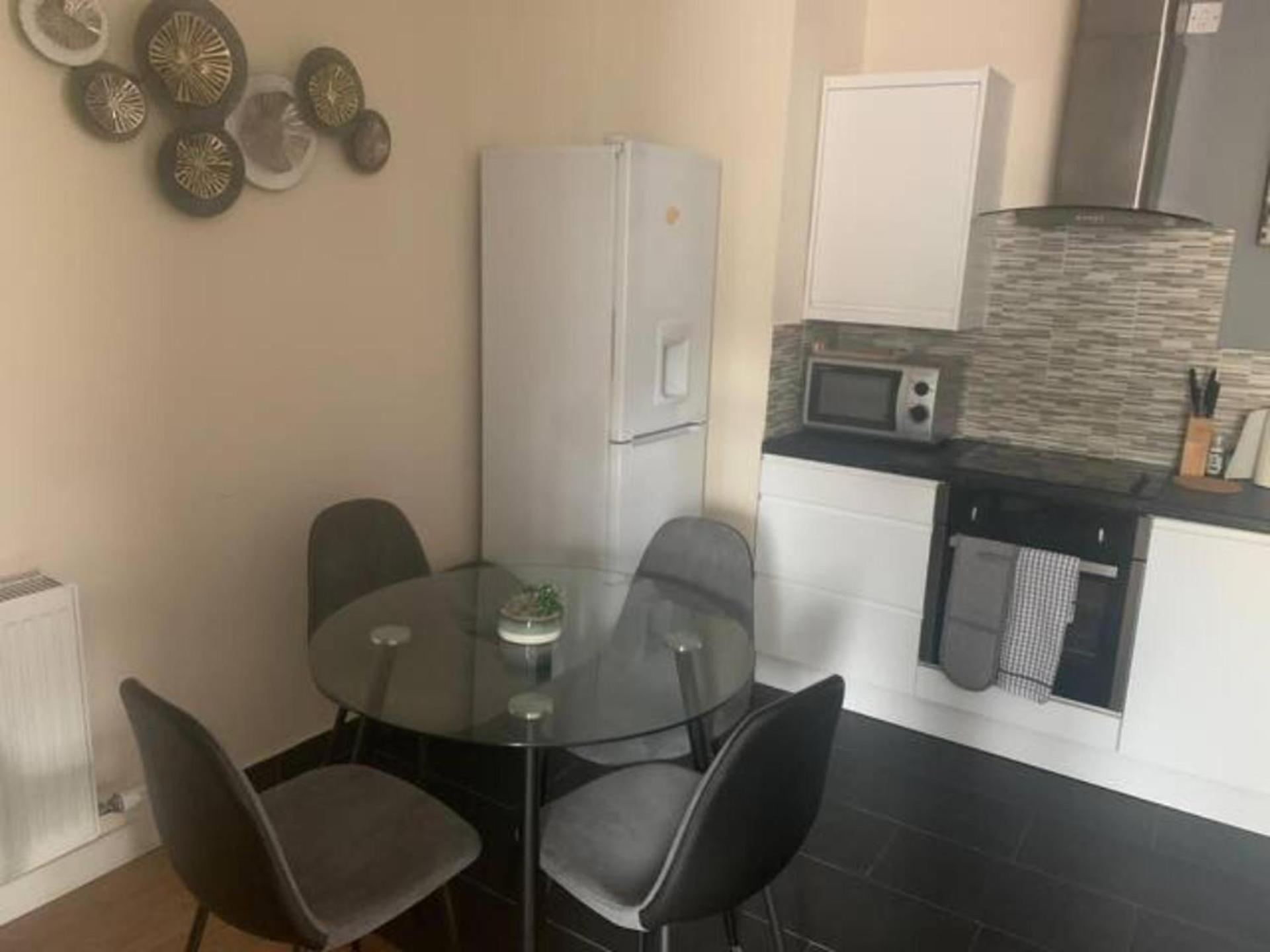 Sherwood-free Parking-business-leisure Apartment *