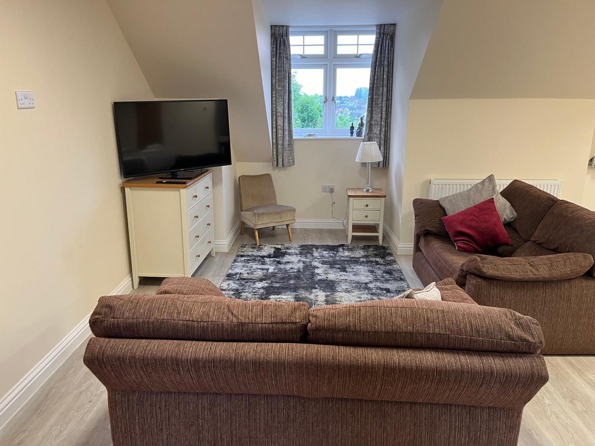 Flat In Quiet Location Apartment