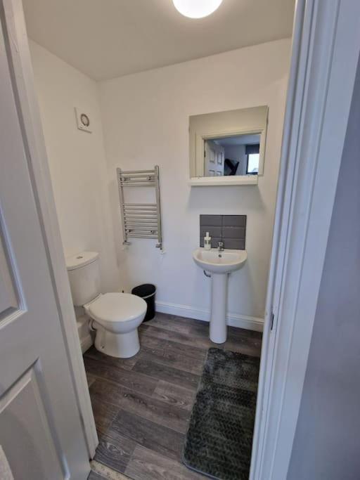 Apartment Modern Studio Next To Notts Castle!