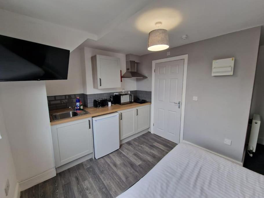 Apartment Modern Studio Next To Notts Castle!