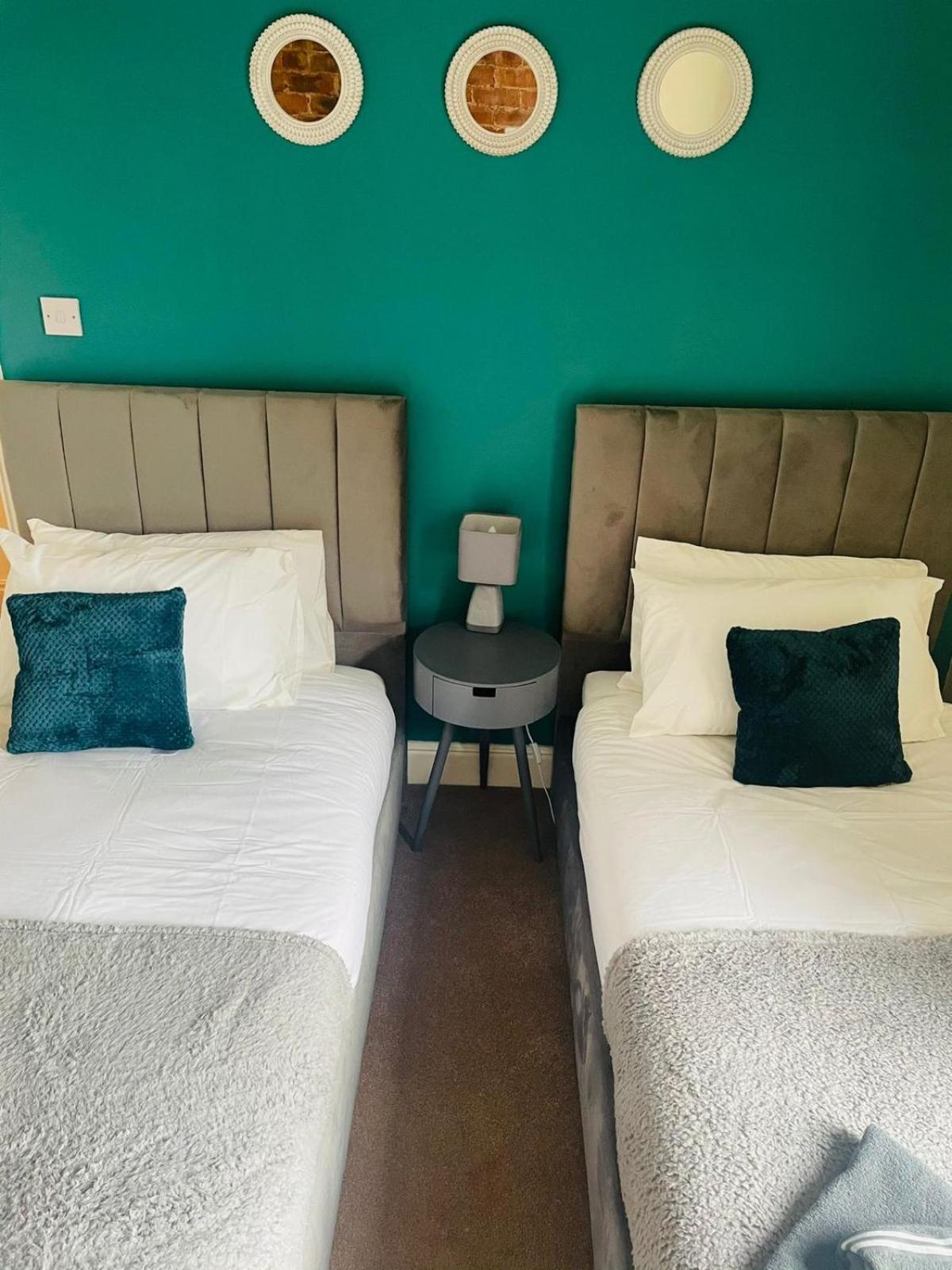 Selston House, 3 Bedroom Cosy For Up To 6 Guests, Cul-de-sac On Private Road Nottingham