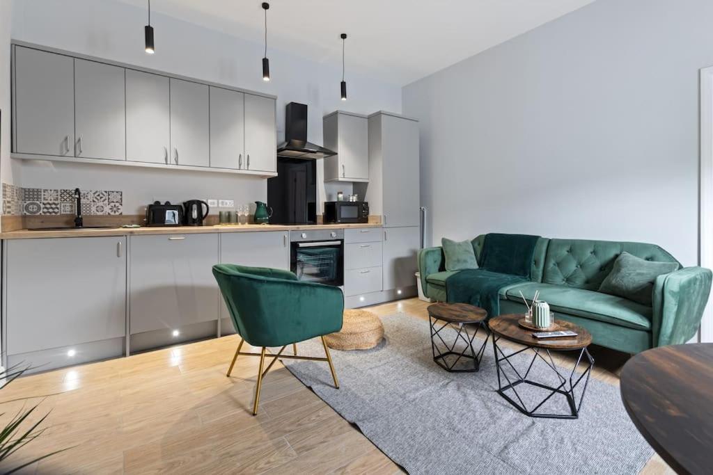 Modern Off Road Parking Spacious Double Bed 7 Apartment Nottingham