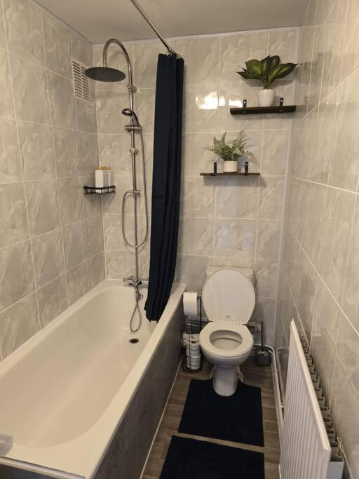 Holiday home Cosy Centre With Free Parking Nottingham