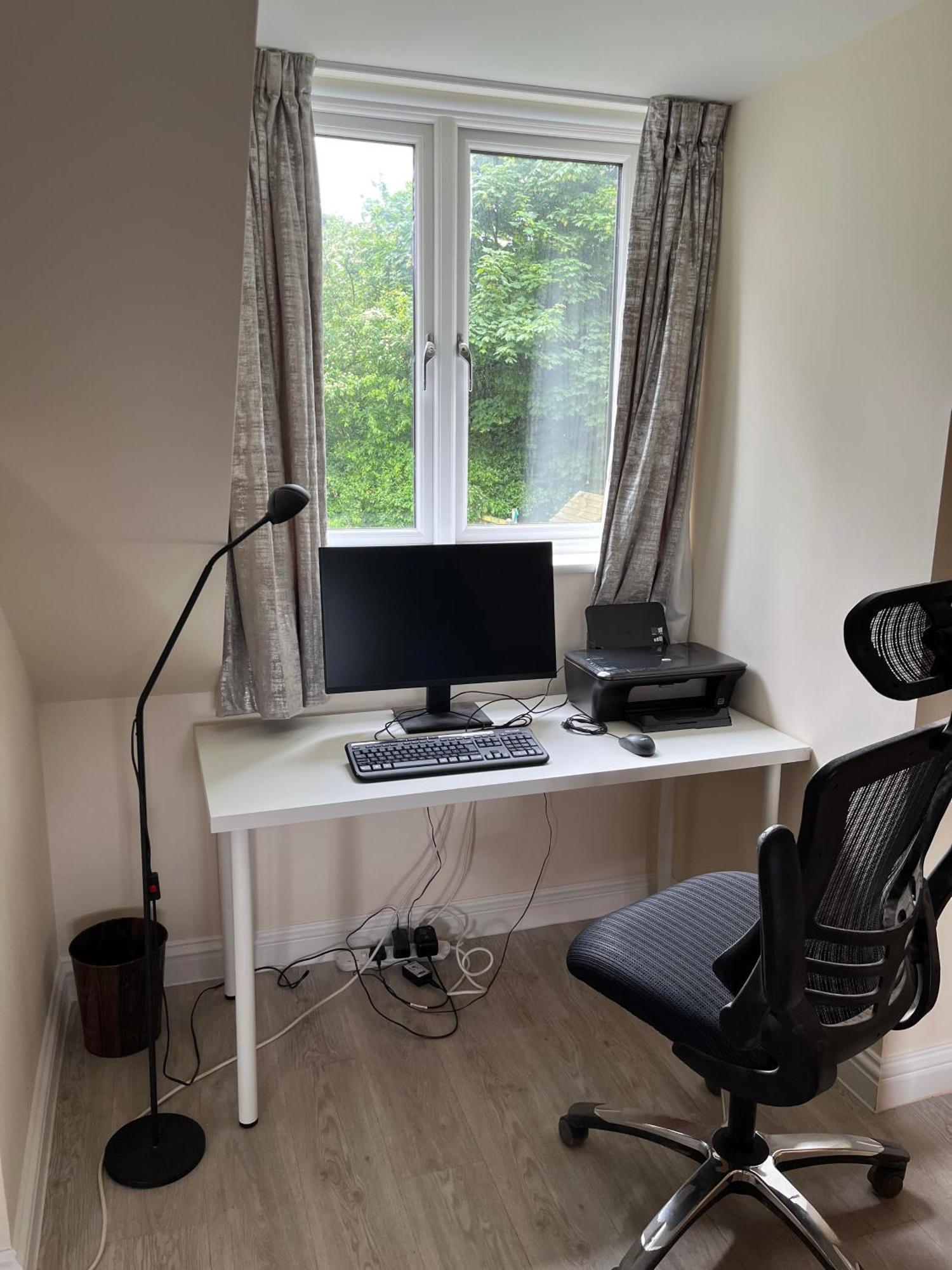 Flat In Quiet Location Apartment *
