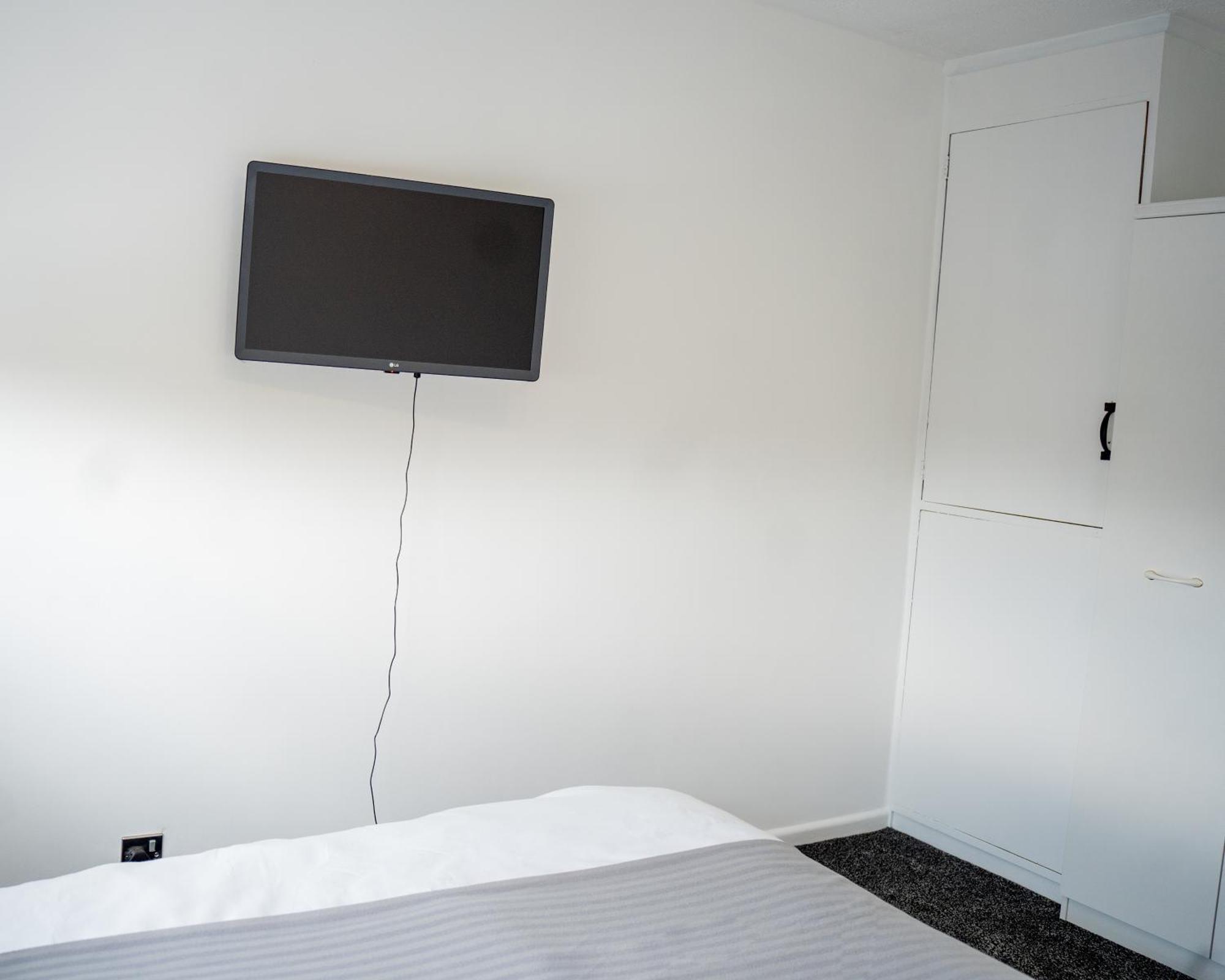 Rent Entire Calmhaven Apartment *