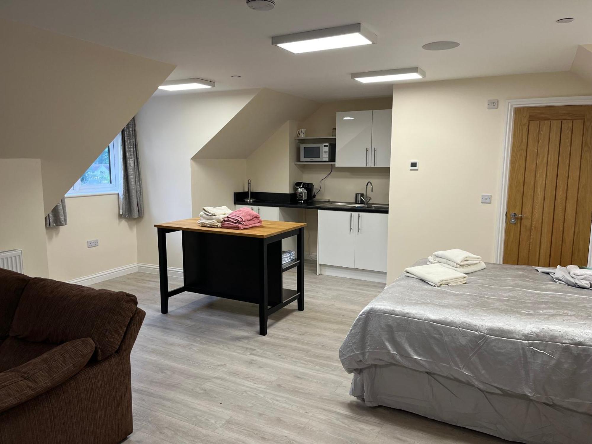 Flat In Quiet Location Apartment *