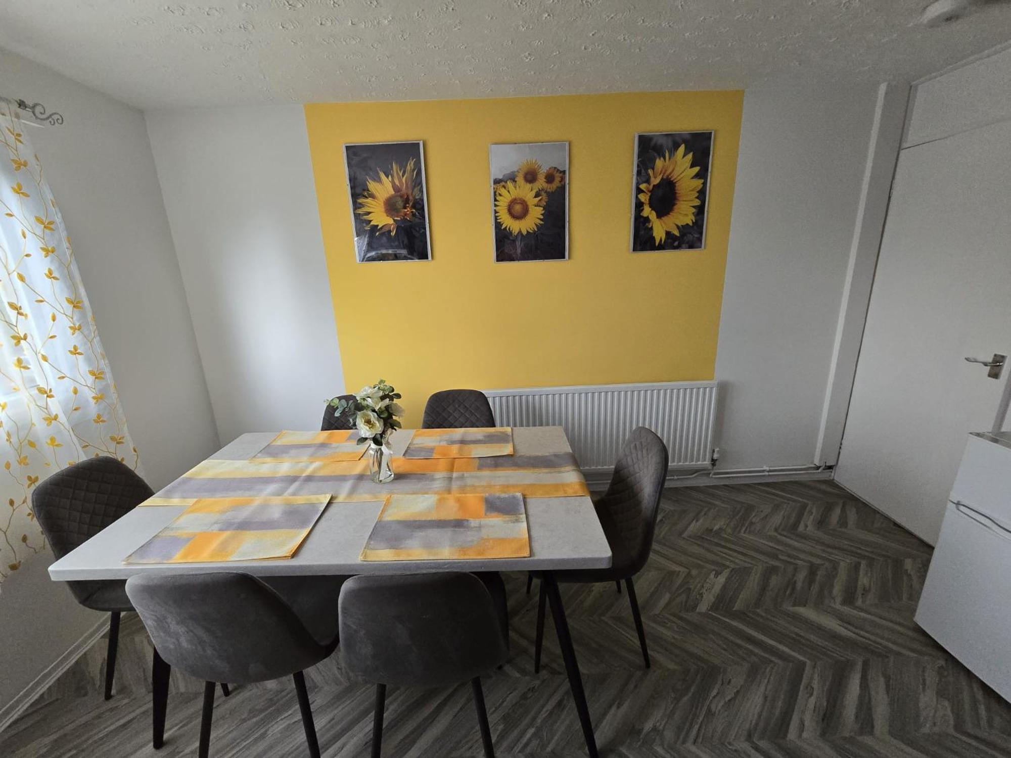 Cosy Centre With Free Parking Holiday home *