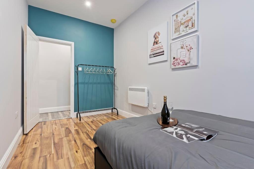 Casa de férias Bella's House 12mins Bus To Motor Point Arena Free Street Parking Nottingham