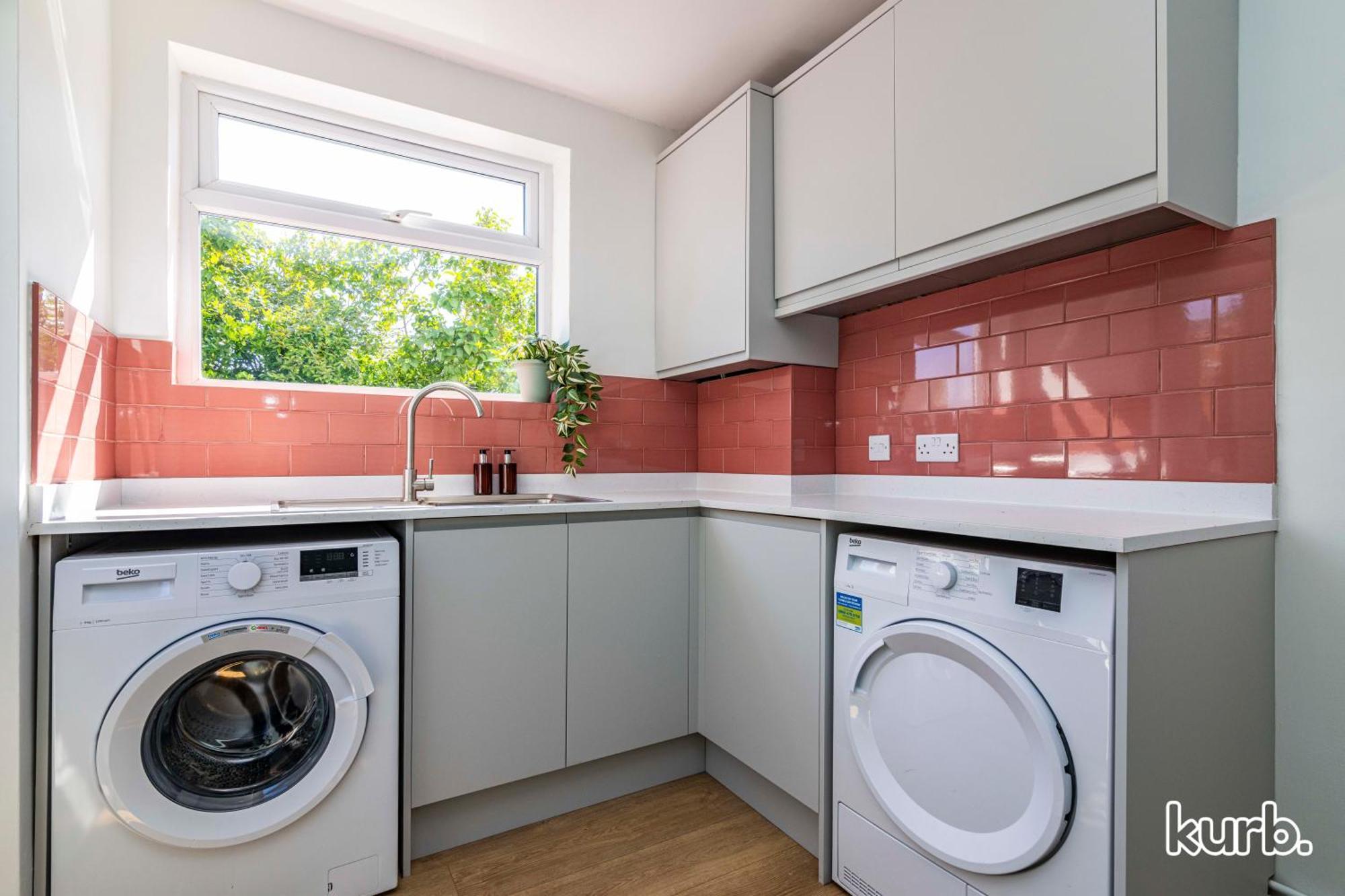 Fern - 5 Bedroom House Free Parking Holiday home Nottingham