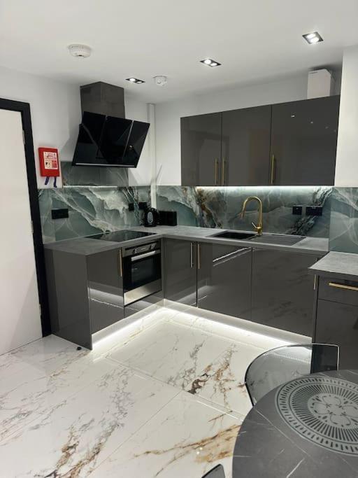 Jupiter Lux Spacious Terrace & Free Parking