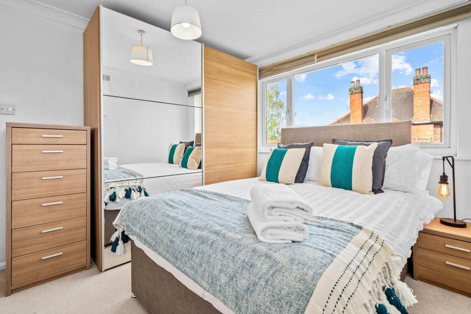 Spacious 5 Bedroom House Holiday home